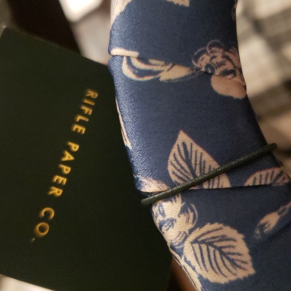 💥B2G1 FREE English Rose Wrapped Headband from Rifle Paper Co., Retail $30.00 - Picture 3 of 4